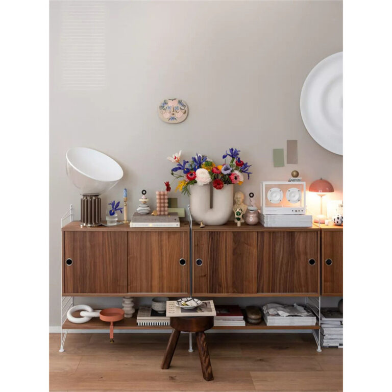 สวีเดน String นำเข้าของแท้ System Series ชั้นวางของสามารถรวมอุปกรณ์เสริมหลายสีได้อย่างอิสระ