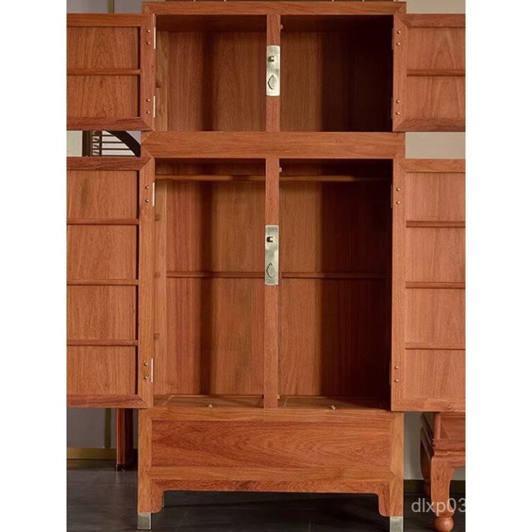 ประตูตู้สไตล์จีนสี่ชิ้น ไม้กฤษณาแดงผลไม้ขนาดใหญ่จากมายันมาร์ ตู้เสื้อผ้าไม้กระดานเดี่ยว ตู้หน้าอกไม้แดงทองแดง CSEY