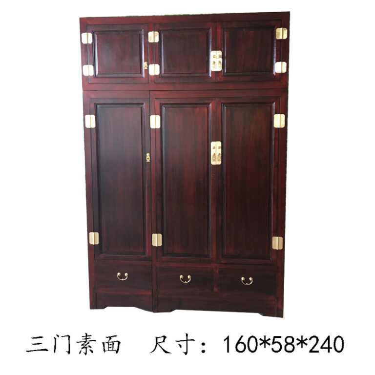 การบูรไม้แกะสลักกล่องเพดานตู้เสื้อผ้าขนาดใหญ่สามประตูทั้งหมดตู้เสื้อผ้าไม้การบูรไม้เนื้อแข็งสไตล์จีน Mingqing คลาสสิก Furni