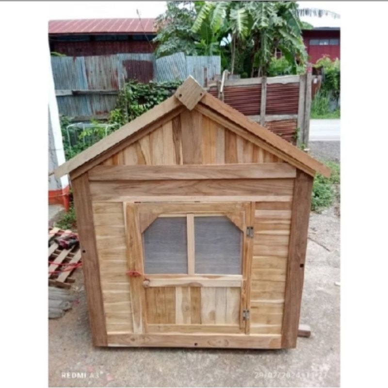บ้านหมา บ้านสุนัข ขนาดใหญ่ ลึก120xยาว120xสูง150cm งานไม้สัก งานดิบ ไม่ได้ทำสี ด้านหลังทึบ ทำกันสาดตรงหน้าต่่าง