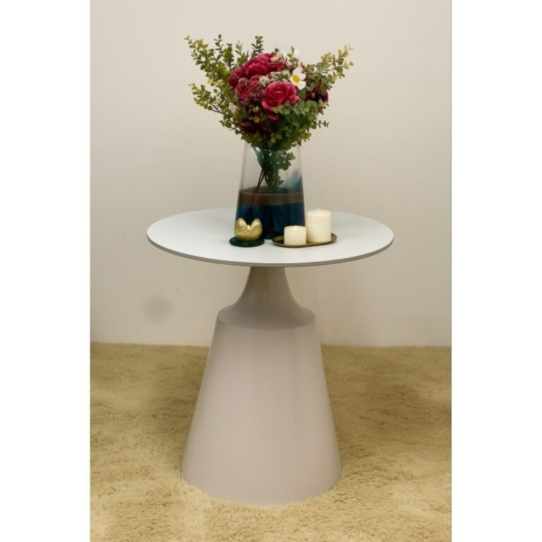 kell the dining table