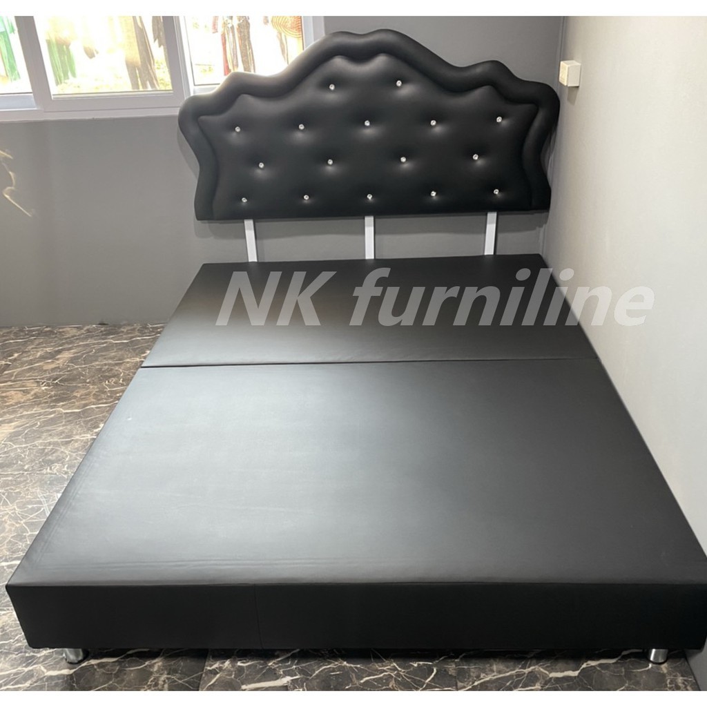 เตียงบล๊อค ขนาด5ฟุต รุ่นหัวมงกุฏ Crown Crystal สามารถเลือกแบบและสีหนังได้ตามใจ จัดส่งทั่วประเทศ