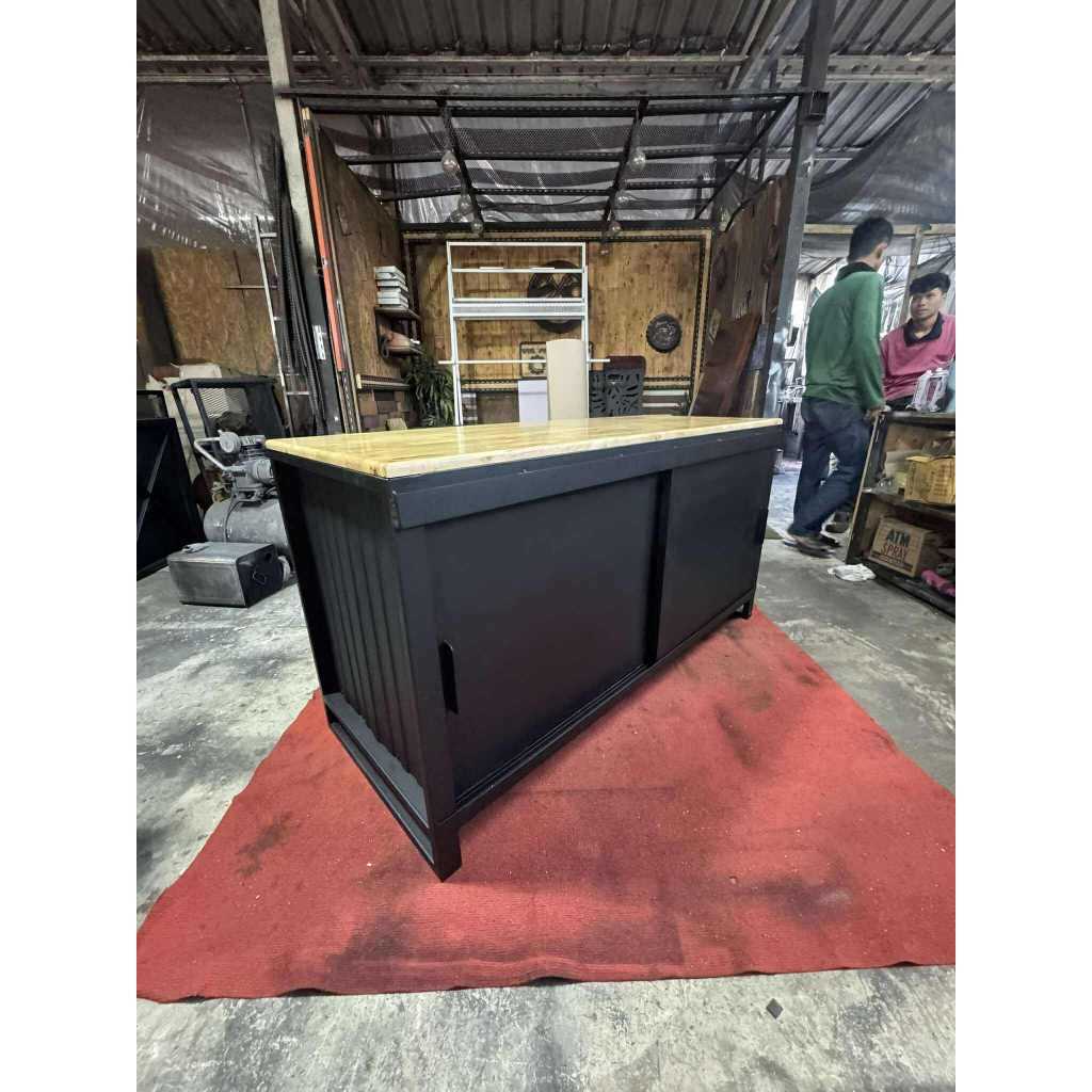 IRONSERVICE เคาน์เตอร์ บานสไลด์ มีที่ล็อกกุญแจ โครงเหล็กกันสนิม ไม้แท้เคลือบเงาใส จัดส่งเร็ว